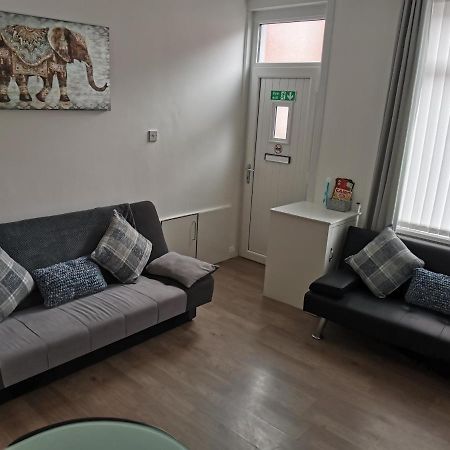 بلاكبول Welcome Home - Close To Town Centre - Full Holiday Home المظهر الخارجي الصورة
